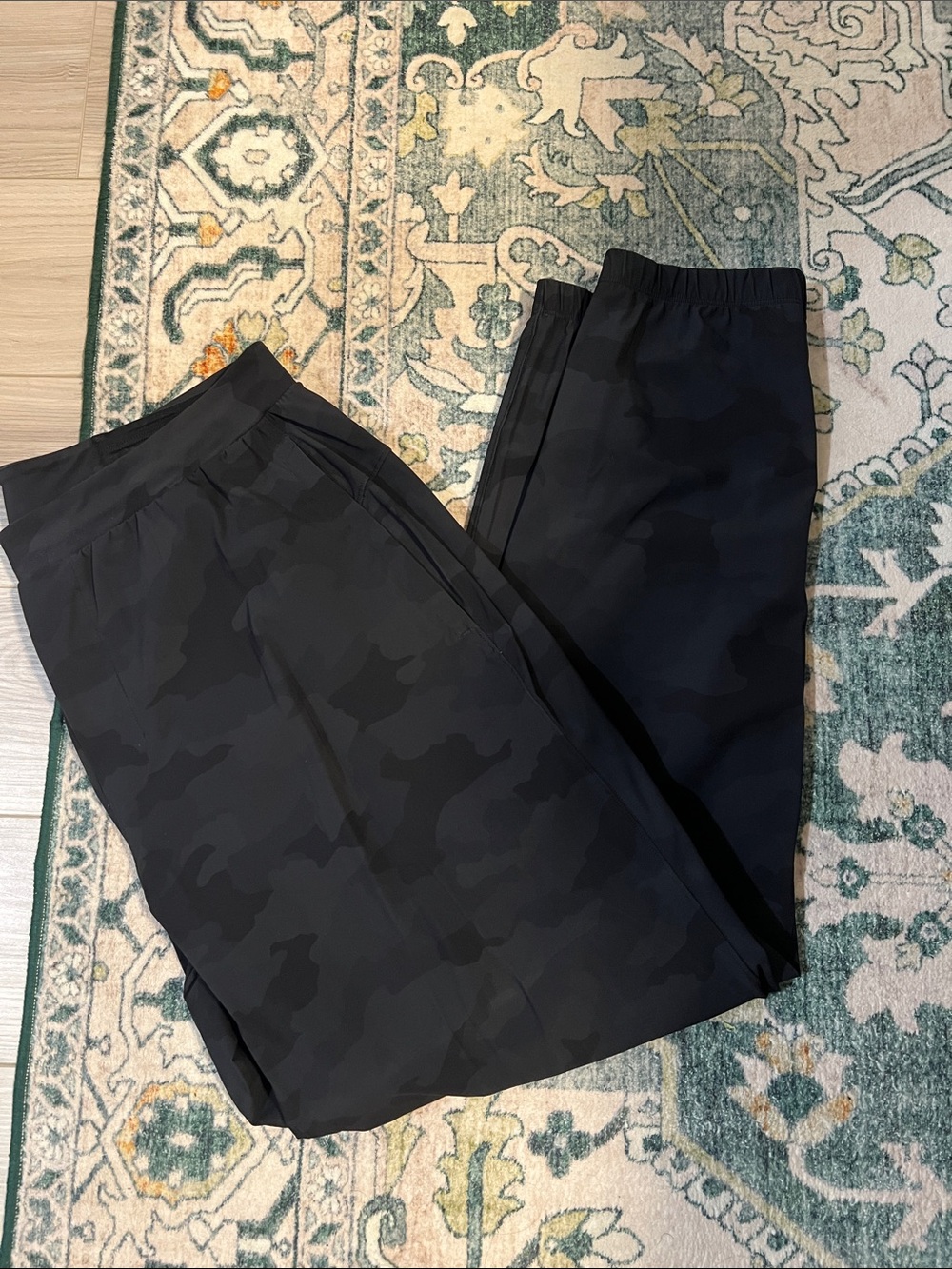 Lululemon pace breaker pants